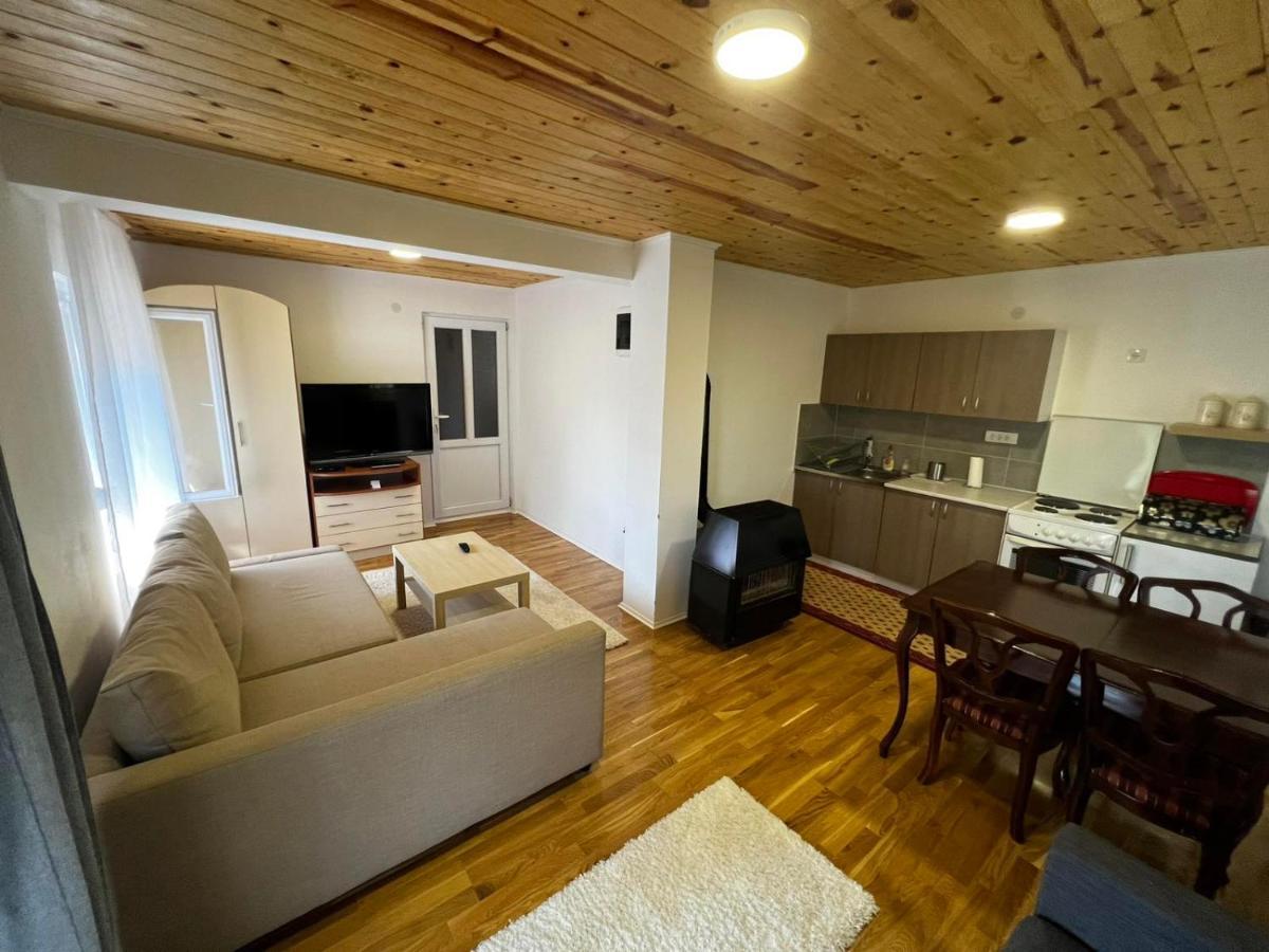 Ljubav Stara Zaovine Hotell Lazici Exteriör bild