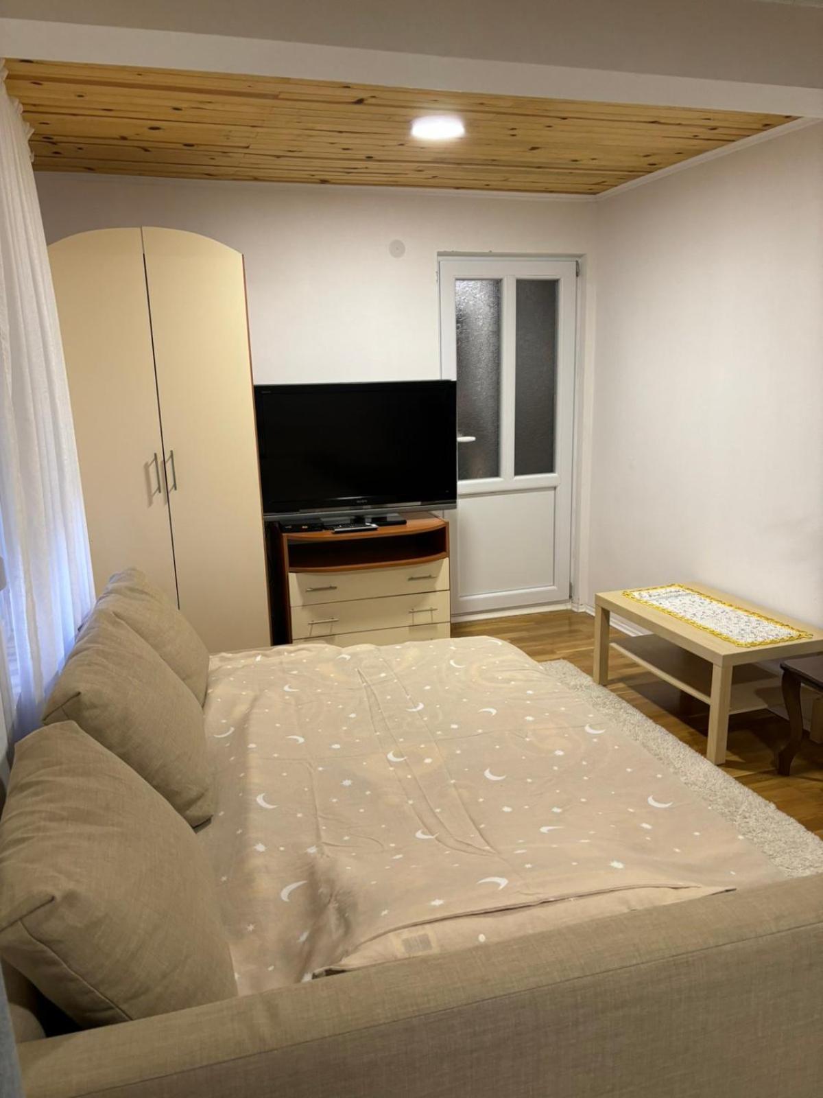 Ljubav Stara Zaovine Hotell Lazici Exteriör bild