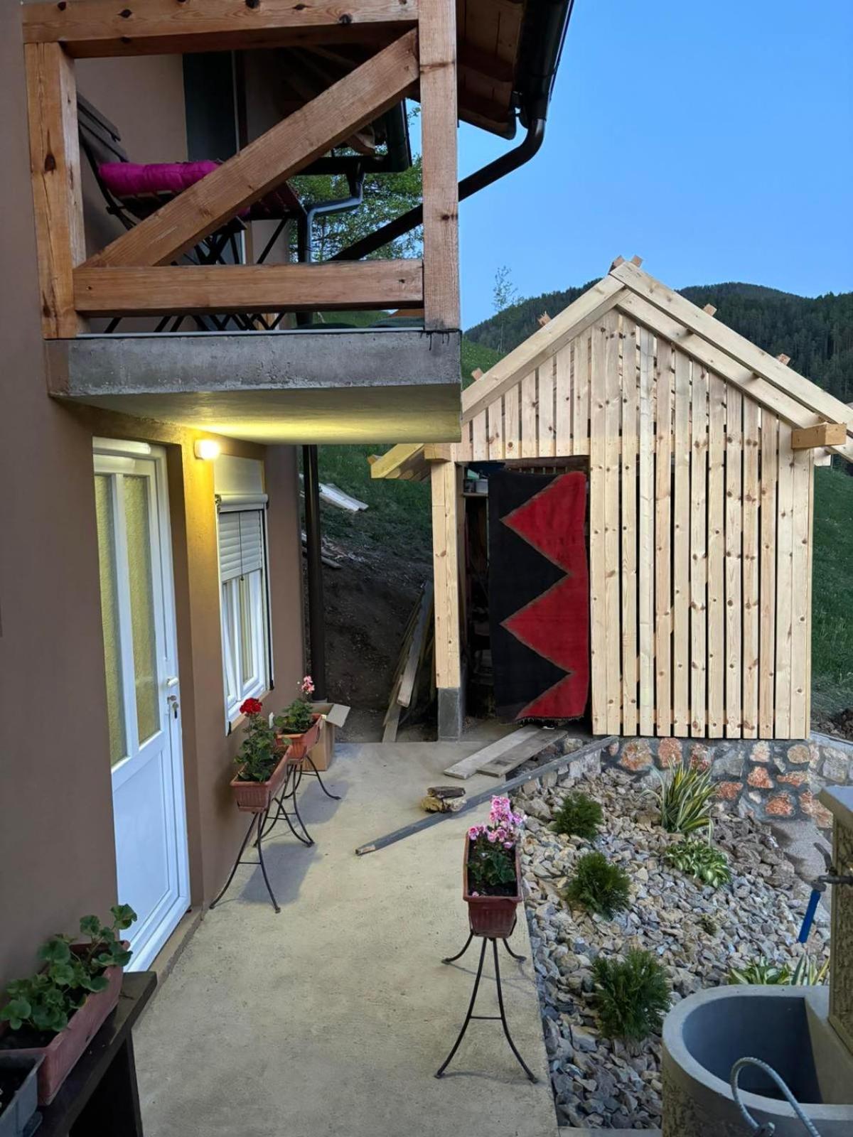 Ljubav Stara Zaovine Hotell Lazici Exteriör bild